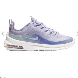 Nike Women's Air Max Axis Shoes